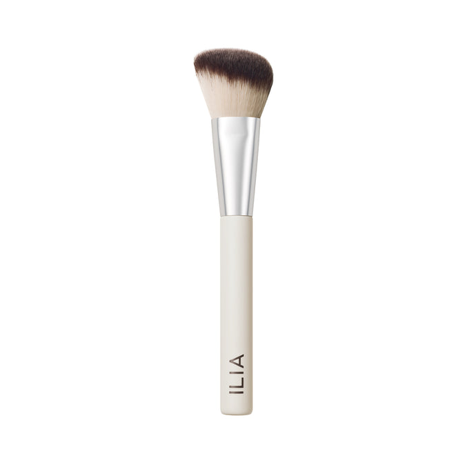 ILIA-Sculpting Brush-Makeup-ILIA_2024_SCULPTING_BRUSH-2000x2000-The Detox Market | 