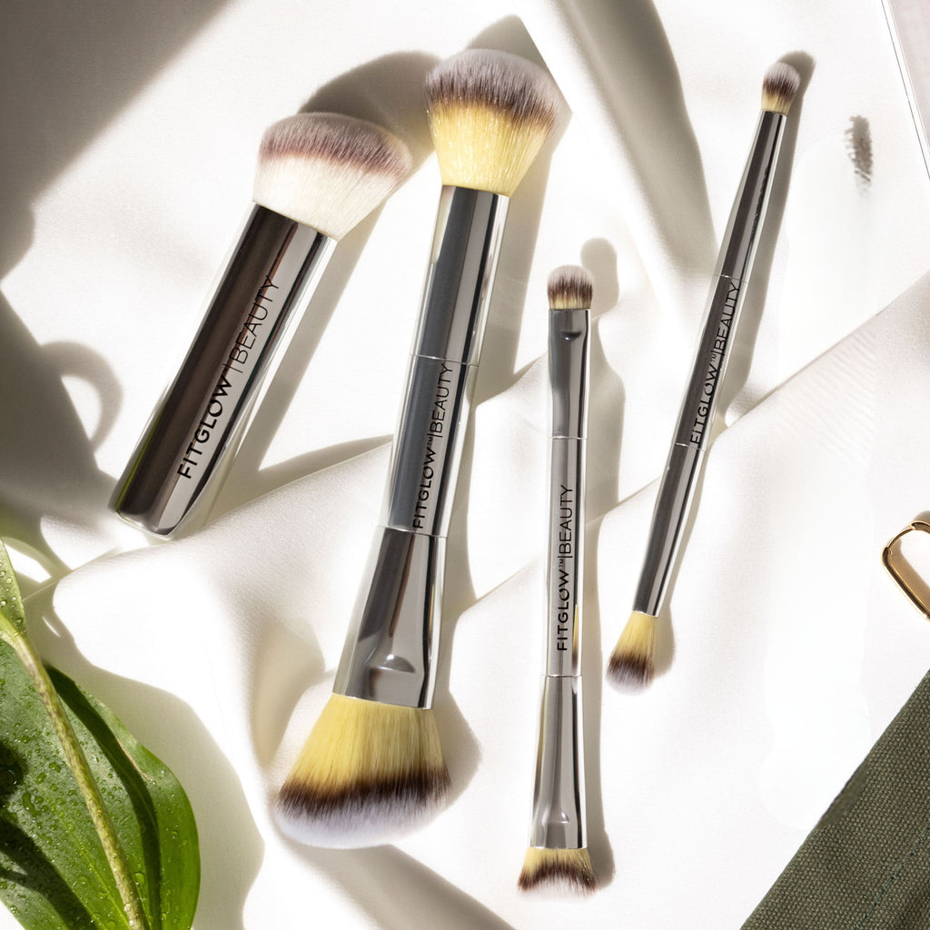 Fitglow Beauty-Master Brush Set-Makeup-IMAGE_04_MasterBrushSet_850056851077_4f167606-7074-41ae-9dfb-97c516f7549e-The Detox Market | 